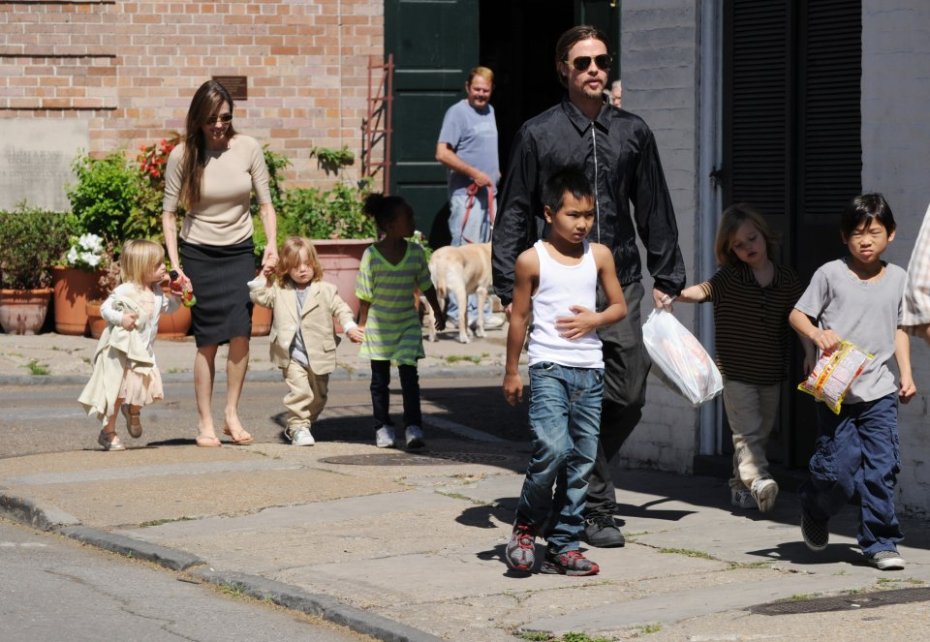 Família Jolie-Pitt fazem compras em New Orleans